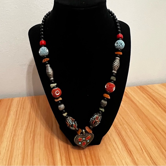 Vintage Boho Eclectic Beaded Heart Necklace with Crystals - Picture 6 of 11
